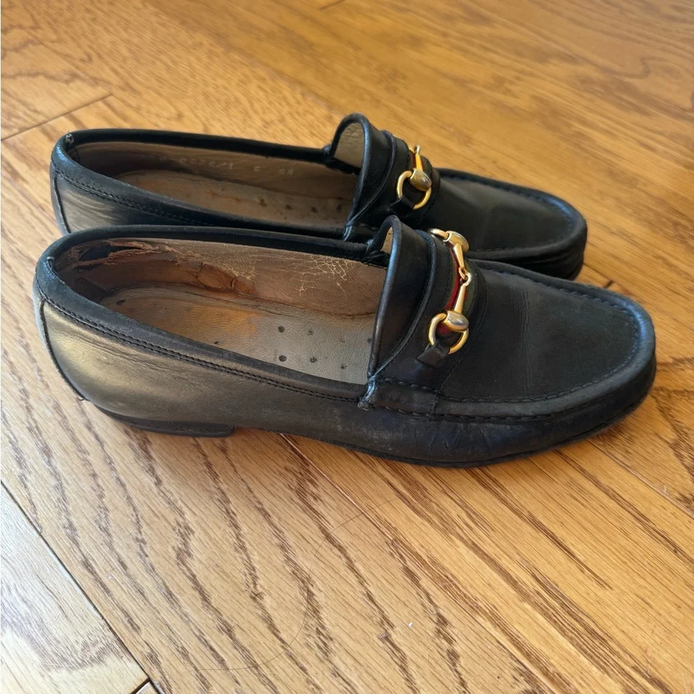 Women’s, vintage, Gucci loafers in size 6AA - Picture 14 of 14